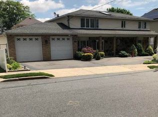 245 Brehaut Ave, Staten Island, NY 10307