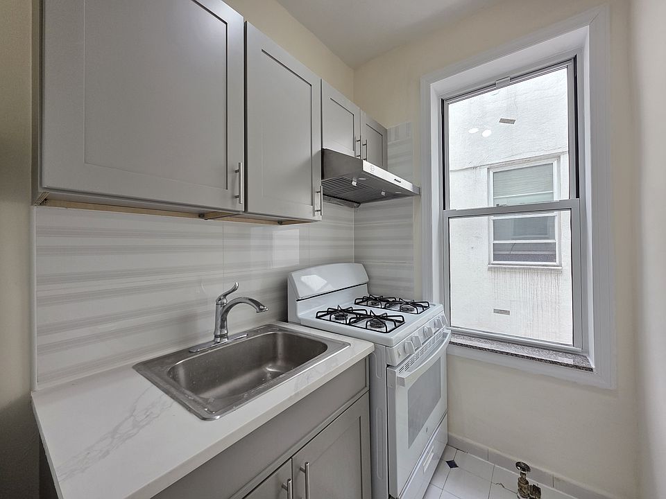 1st image of 2027 74th St #2F