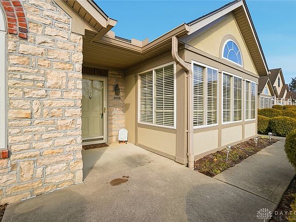 3rd image of 2016 Wentworth Village Dr