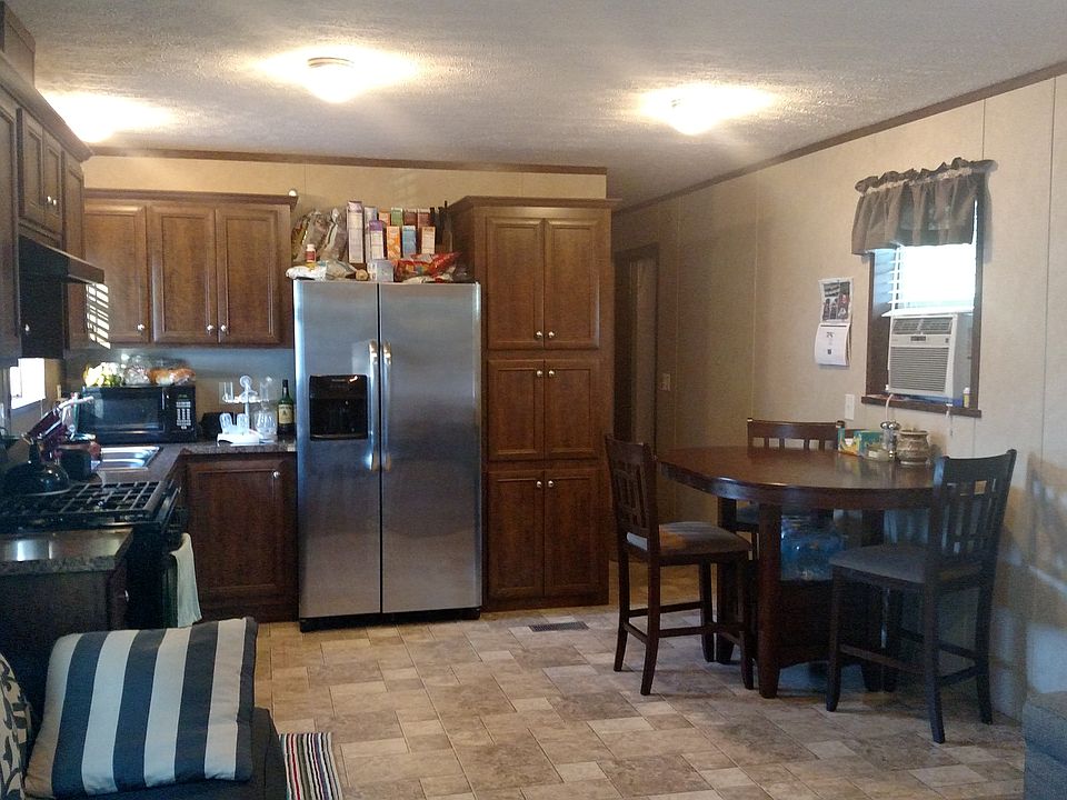 Kitchen and dining room