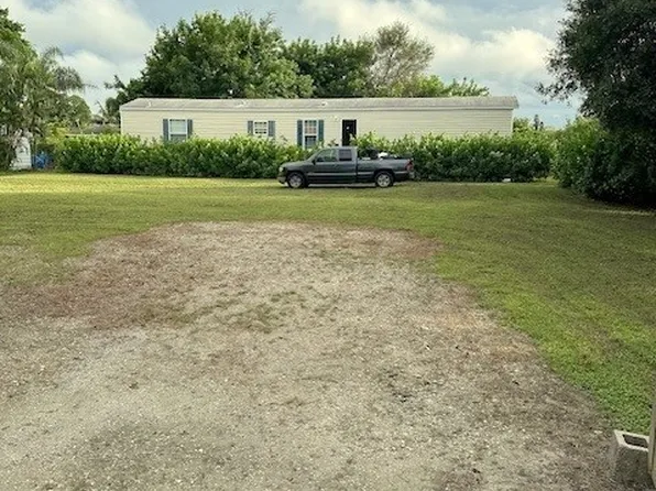 1341 Sherwood Ave, Clewiston, FL 33440