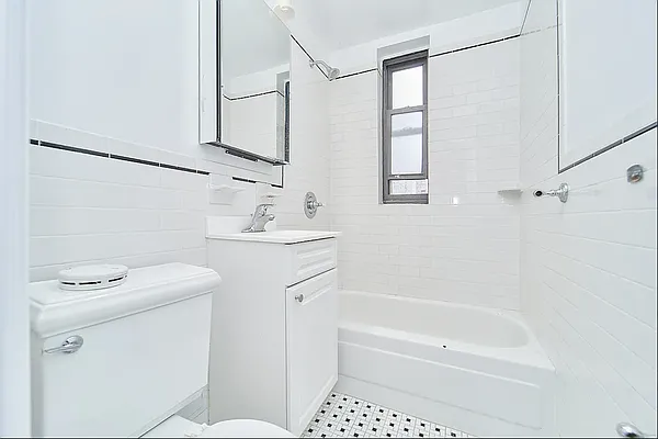 Rented by Living New York | media 7