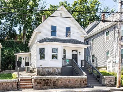243 Stackpole St, Lowell, MA, 01852