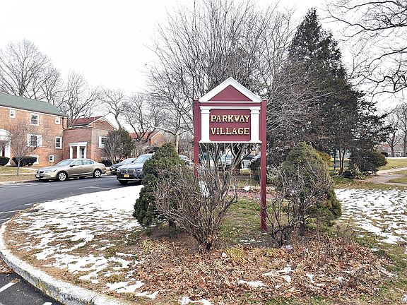 5th image of 144-24 Village Road #67-B