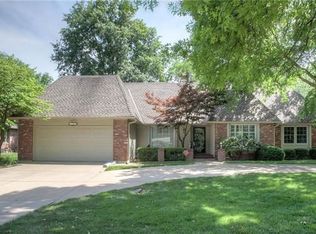 3209 W 83rd St, Leawood, KS 66206