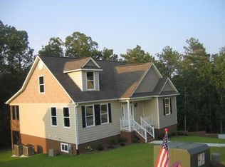 7528 Wilkins Dr, Fayetteville, NC 28311
