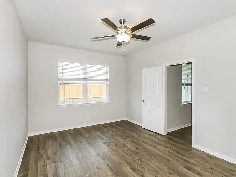 7523 Tipton Meadow Way — Photo 10