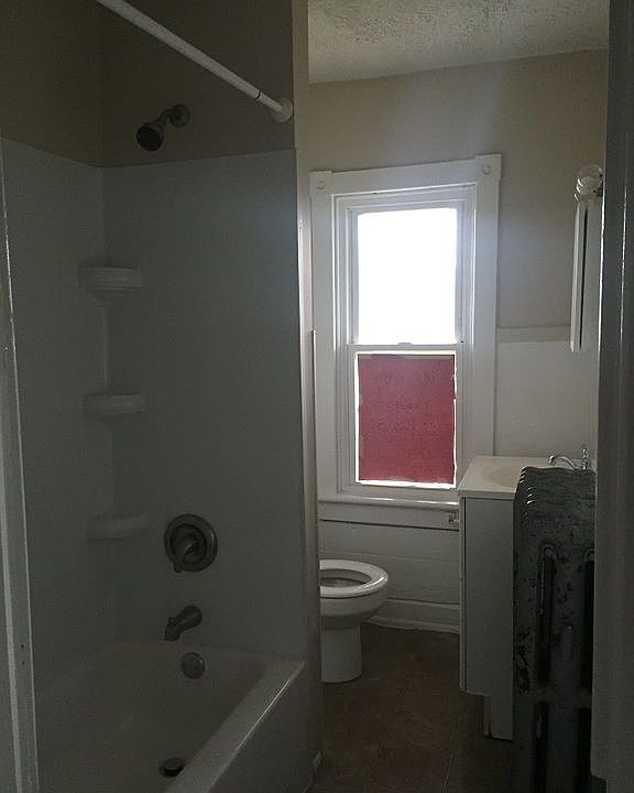 2nd image of 421 McDowell Ave