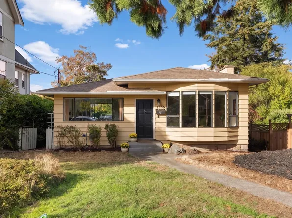 1556 Gladstone Ave, Victoria, BC V8R 1S5