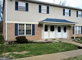 71 Shannon Dr, North Wales, PA 19454