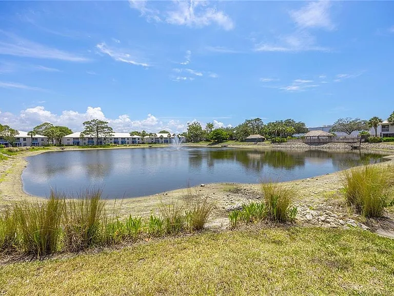 822 Gulf Pavillion Dr #202 — Photo 22