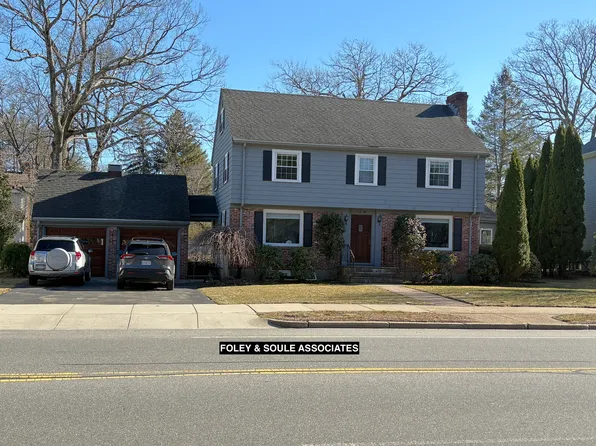 1330 Commonwealth Ave, Newton, MA 02465