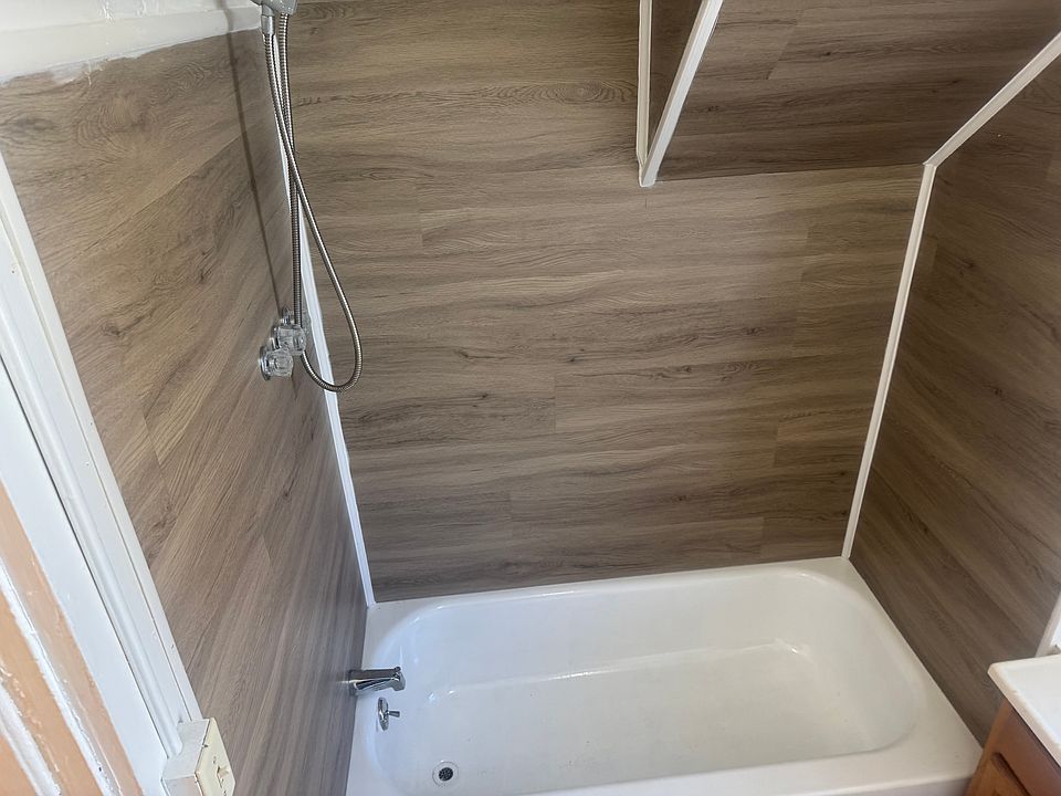 Tub
