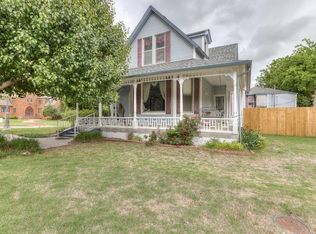 301 S Barker Ave, El Reno, OK 73036