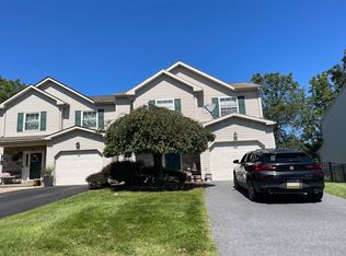 4321 Bedford Dr, Bethlehem, PA