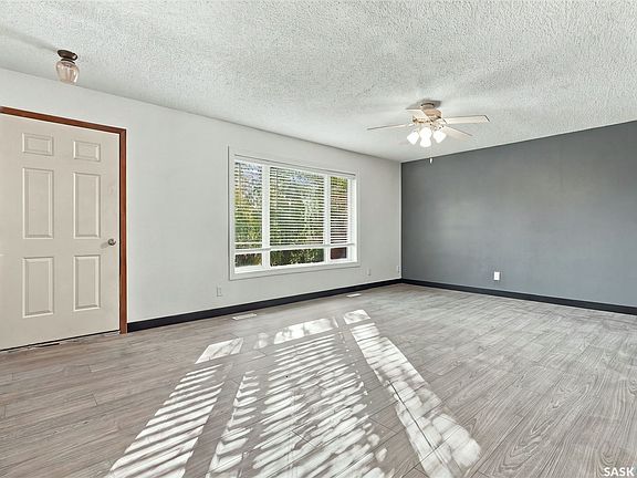 4th image of 305 3rd Avenue