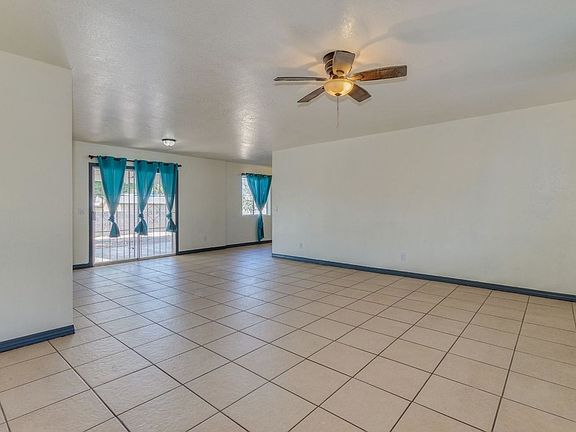 5th image of 1902 E Desert Dr