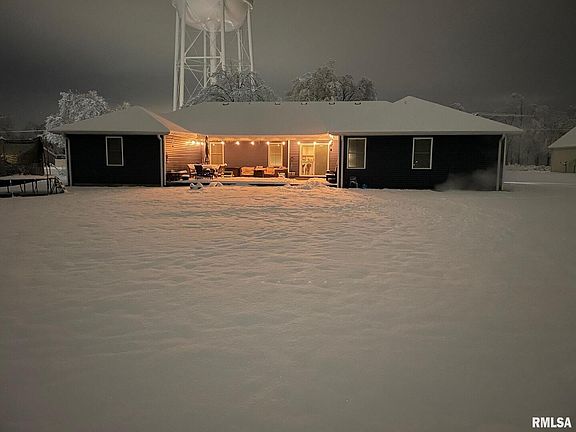 3rd image of 300 McVicker Dr