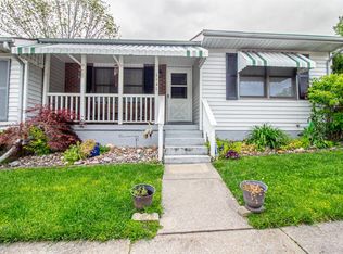 1141 Arlington Dr, Paris, KY 40361