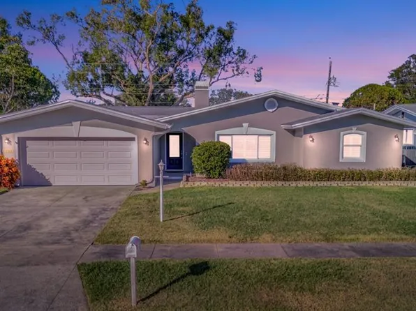 13923 Wildwood Dr, Largo, FL 33774