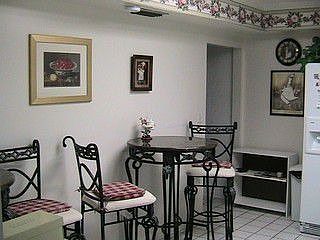 Eat-in Kitchen with lots of space