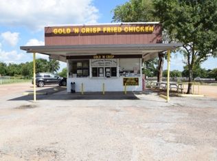 922 E Travis St, La Grange, TX 78945
