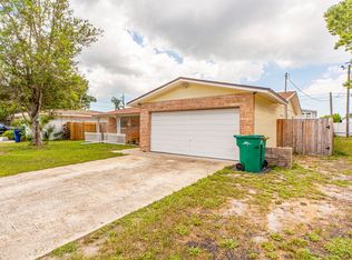 1415 4th St SW, Largo, FL 33770