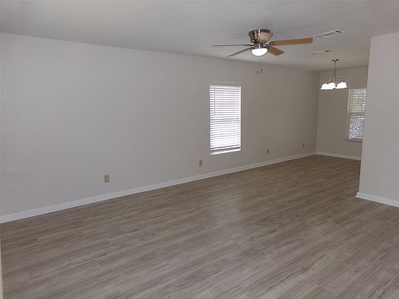 4th image of 2423 Marfa Ave