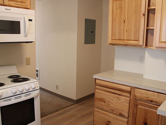 3rd image of 612 Stover St #3