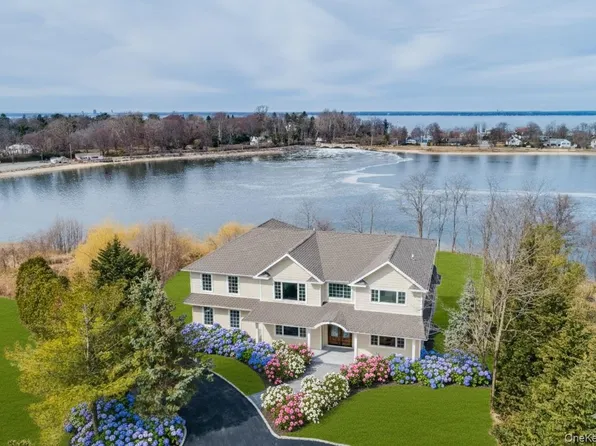 12 Barbara Lane, Glen Cove, NY 11542