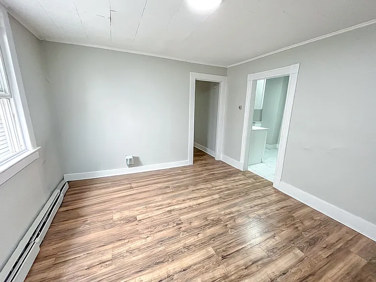 817 State St #3 — Photo 8