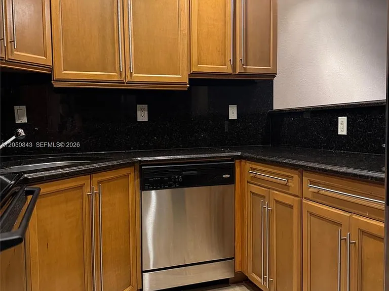 9301 SW 92nd Ave #212-B — Photo 10