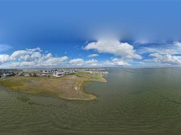 665 Tiki Dr #405, Galveston, TX 77554