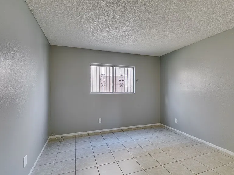 1641 N Lamont St #C — Photo 27