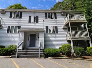 2 Angle St APT 8, Lincoln, RI 02838