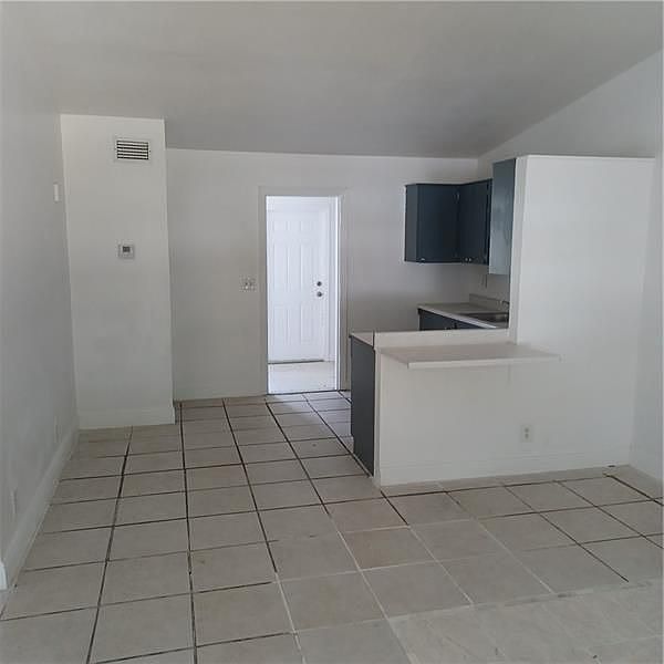 2nd image of 618 58th St #B