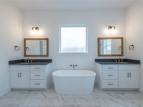 5th image of 4737 N Stonecrest Ct