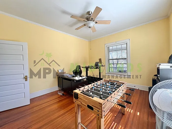 2417 Clark St — Photo 49