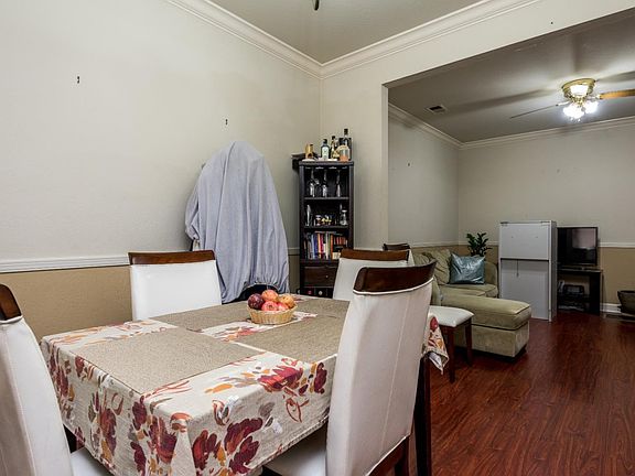 5th image of 23 Hillcrest Dr