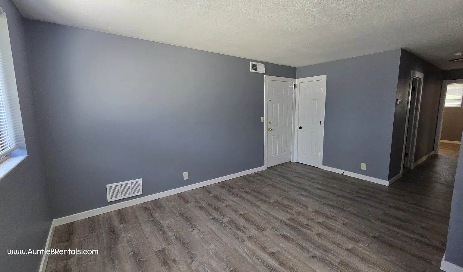 2 bed, 1.0 bath, 1300 sqft, $1,650 — Photo 4