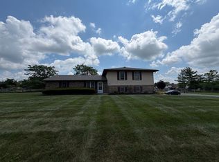 4129 Crest Manor Dr, Hamilton, OH 45011
