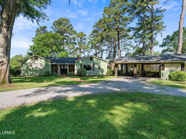 50 Meridian Rd, Beaufort, SC 29907