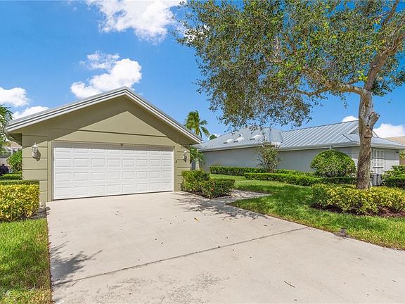 2nd image of 2090 SW Mayflower Dr