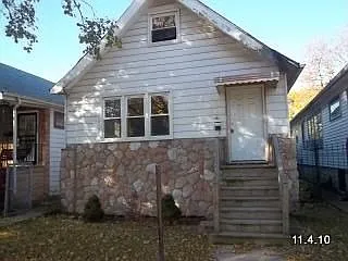 10018 S Perry Ave photo 1