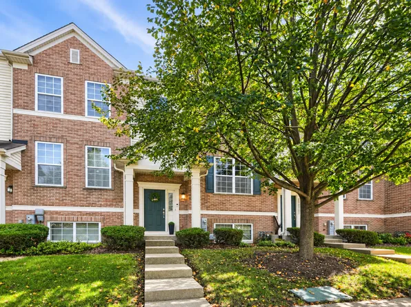 1734 Dogwood Ln, Hanover Park, IL 60133