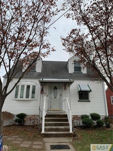 233 Clinton St, Woodbridge, NJ, 07095