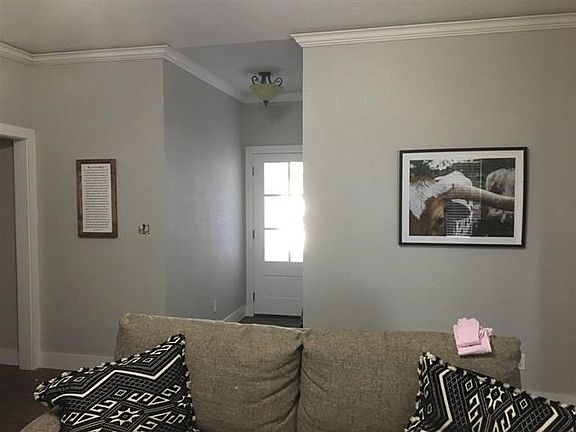 3rd image of 3317 Montrose St