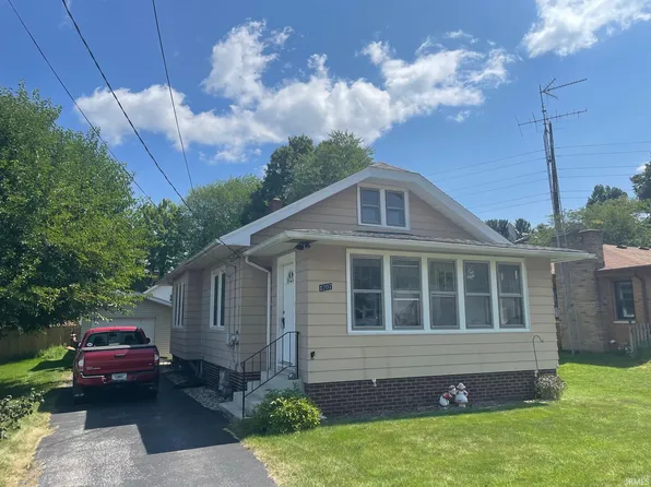 1207 S Roeske Ave, Trail Creek, IN 46360