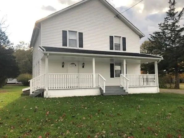 16 Airport Rd #1, Huguenot, NY 12746