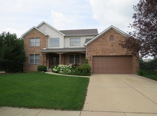 436 Fox Run Ln, Hampshire, IL 60140